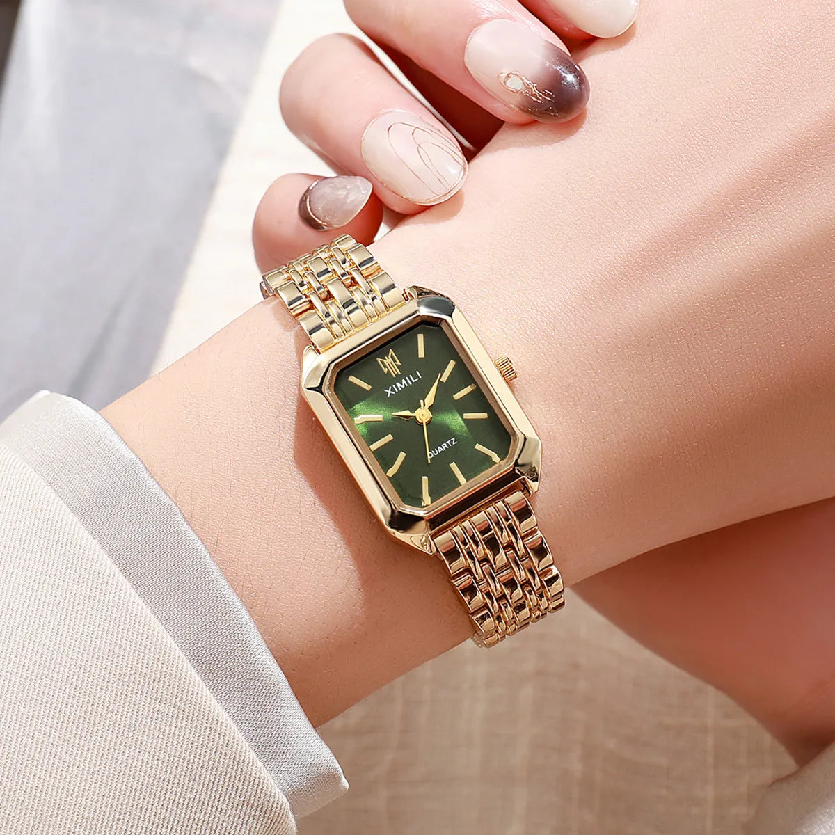 Women's Watch Luxury  Fashion Quartz Gold Plated Stainless Steel Frame